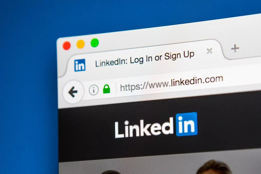 What are the benefits of a company LinkedIn page?